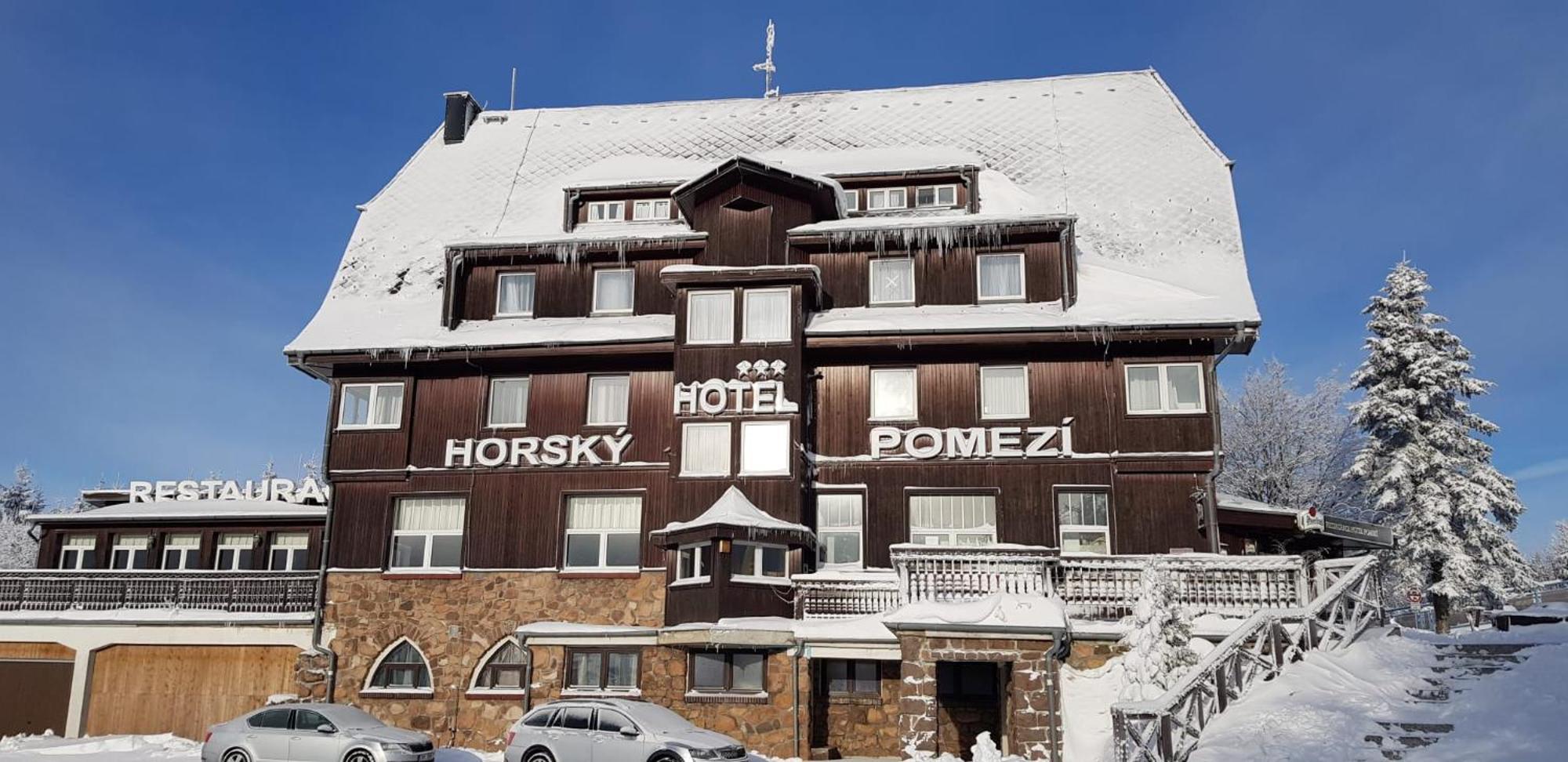 Hotel A Restaurace Pomezi Cinovec Ngoại thất bức ảnh